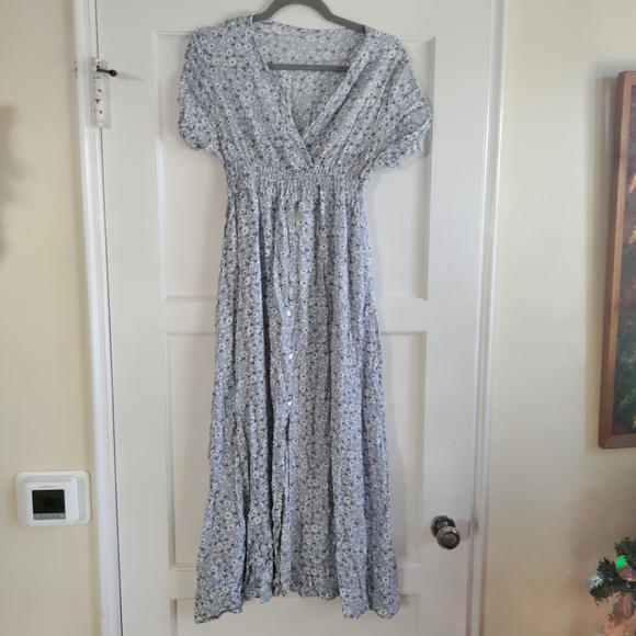 NWT beachsissi V Neck Smocked Chest Floral Print Maxi Dress - Picture 5 of 8